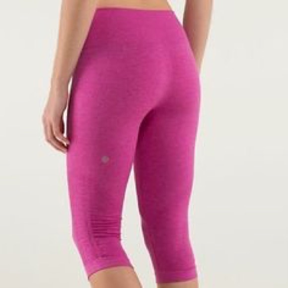 lululemon athletica Pants - Lululemon pink Crops size 6
